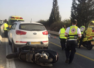 مصرع سائق دراجة نارية بحادث مروع قرب مطار اللد