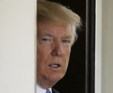 نيوزويك: خيار عزل ترامب يتقدّم شعبيّاً