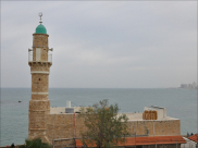  بالفيديو: إهتمام اعلامي عالمي لمحاولات حظر الأذان في مساجد يافا "تقرير لقناة الجزيرة"