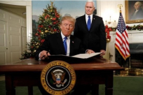  ترامب يهنئ اسرائيل ويتطلع لنقل السفارة الشهر المقبل