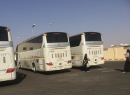 بعد أن علقوا لـ8 ساعات - دخول معتمري اللد والرملة إلى الأراضي الأردنية 