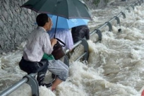 فيديو - بعد الفلبين.. الصين في عين الإعصار