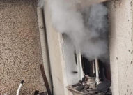 تخليص عالقين إثر إندلاع حريق داخل منزل في منطقة المركز