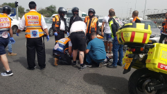  صور: اصابة شخصين بحادث طرق شرقي مدينة يافا 