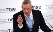 غانتس يبدأ مشاوراته مع احزاب اليسار والوسط