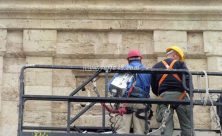   بالصور: سلطة الآثار تعيد ترميم ختم السلطان عبد الحميد الثاني على برج الساعة بيافا