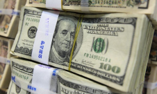للمرّة الأولى منذ سنوات: الدولار يتجاوز 4 شيكل
