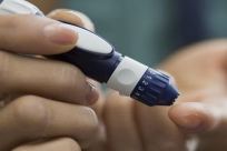 4 خطوات أساسية للتحكم بمستويات السكر في الدم