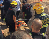 بالصور: اصابة حرجة لسيدة اثر سقوطها في حفرة عميقة بمدينة اللد 