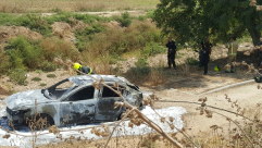  اللد: العثور على سيارة محترقة وطواقم الاطفائية تهرع للمكان