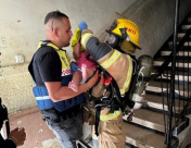 اللد: قوات الانقاذ تخلّص طفلا ( 4 أعوام) في حريق ملجأ