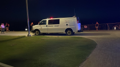   يافا: الشرطة تُعالج جسماً مشبوهاً على شاطئ البحر 