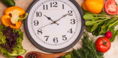 دراسة: غيّر مواعيد وجباتك لينخفض وزنك