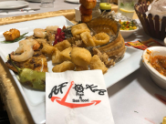  تناولوا وجبات مطعم أفلوكا المميزة في بيوتكم مع خدمة التوصيل للبيوت