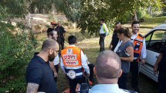 بالصور: انتشال جثة شخص من نهر اليركون شمال يافا والشرطة تحقق 