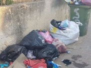  توثيق بالفيديو لإهمال عمال النظافة في بلدية الرملة وامتعاض المواطنين 