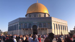 فيديو: اعتداء على المصلين في المسجد الاقصى المبارك عقب صلاة العيد