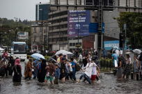 صور: عاصفة مطرية قويّة تضرب إسطنبول وتشل حركة النقل