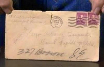 أب يعثر على ابنه بعد 61 عاماً بسبب خطاب خبّأته زوجته في درج لمدة 55 عاما