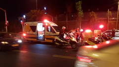 فيديو: اصابة متوسطة وأخرى طفيفة لشابين بحادث طرق ذاتي في يافا 