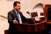  عودة يستوجب وزير المالية عقب هدم بيت آل شعبان في اللد 