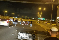  مصرع شخص بحادث طرق بين مركبة ودراجة نارية قرب الرملة