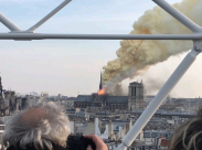 حريق هائل في كاتدرائية نوتردام التاريخية في باريس