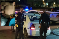 شاهد: بعد إصابتها بعيارات نارية طفلة من اللد "اللهم إني مسنّي الضر وأنت خير الراحمين"