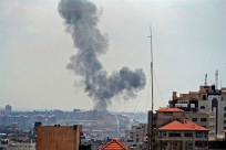 الجيش الاسرائيلي يشن غارات على اهداف داخل قطاع غزة 