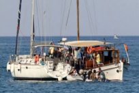  الجيش الإسرائيلي يوقف سفينة العودة الأوروبية المتجهة لغزة ويقتادها إلى ميناء أشدود