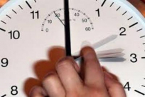 الليلة - بدء العمل بالتوقيت الصيفي في البلاد