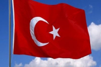 الأزمة مع تركيا تلقي بظلالها: أرباب الصناعة يحذّرون من نفاذ المواد الخام