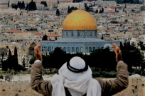 دعوة خطباء المساجد للحديث حول خطورة قرار ترامب واعترافه بالقدس "عاصمة لاسرائيل"