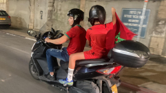  شاهد: احتفالات بيافا بفوز المنتخب المغربي التاريخي على أسبانيا 