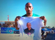 في كرة القدم الشاطئية - اللاعب اليافاوي عامر يتيم يُهدي هدفه لصديقه المرحوم محمود مسلم