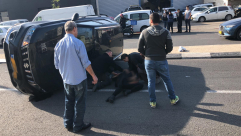  اصابة سيدة بحادث طرق وانقلاب مركبة في مدينة يافا 