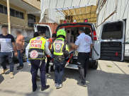 اللد: اصابة خطرة لعامل اثر سقوطه من علو شمال المدينة 