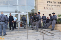 اليوم :إقامة صلاة العشاء أمام محطة يفتاخ بيافا