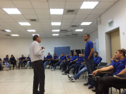 بالصور: رئيس البلدية يلتقي بطلاب المدارس الثانوية في مدرسة أجيال الثانوية بيافا