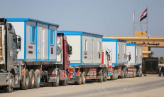  أول دفعة منازل متنقلة لغزة تتحرك من معبر رفح