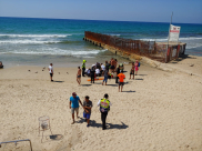 فيديو: إصابة بالغة لمسّن تعرض لحادث غرق على شاطئ يافا 