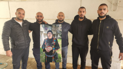  اللد: لقاء مع الشاب محمد العاوور ووالدته بعد إطلاق سراحه 