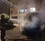  فيديو: احتراق مركبة في حي رمات اشكول باللد