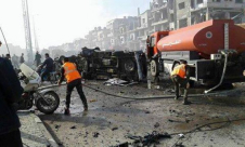  مصرع 25 مواطنا سوريا بعد تفجير سيارتين مفخختين بشارع الستين بحمص