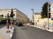  اعتباراً من اليوم - يُمنع المرور والاشارة الضوئية برتقالية ! 