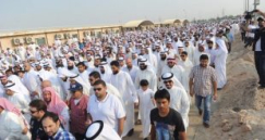 فيديو: الكويت.. تشييع جثمان المنشد "مشاري العرادة" 