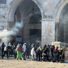 اقتحام قوات الاحتلال المسجد الأقصى - تسجيل 152 اصابة ومئات المعتقلين
