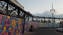 المحكمة العليا تُلزم بلدية تل أبيب بوقف هدم المستودعات التاريخية في ميناء يافا