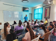 يافا: بالصور إنطلاق دورة التقوية باللغة الإنجليزية في مسجد النزهة