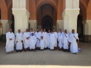 صور: معتمرو يافا يصلون مكة المكرّمة ويؤدون عمرة الصيف  